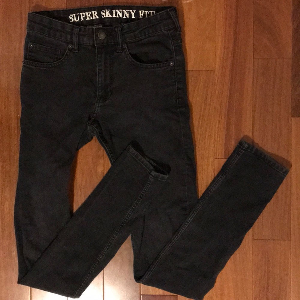 Divided Skinny Jeans